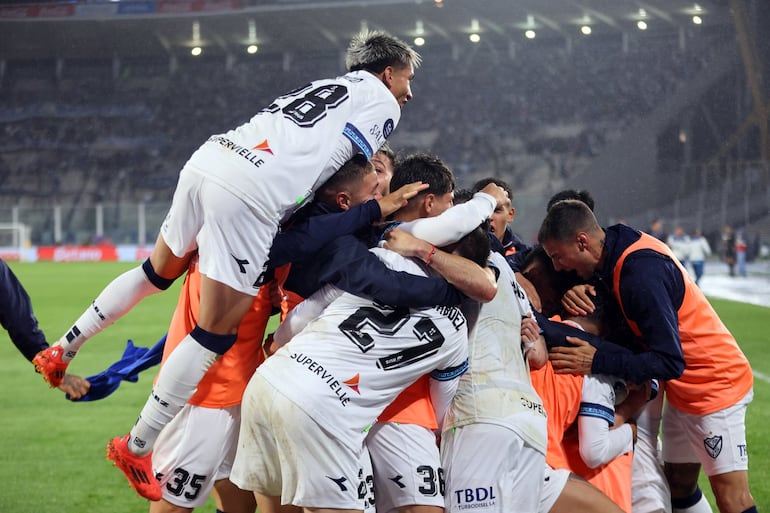 Vélez eliminó a Boca Juniors y es finalista de la Copa Argentina 2024 – Fútbol Internacional