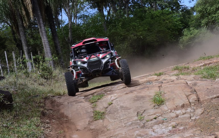 Rally Cross Country-Desafío Paraguarí: Intensa primera etapa – ABC Motor