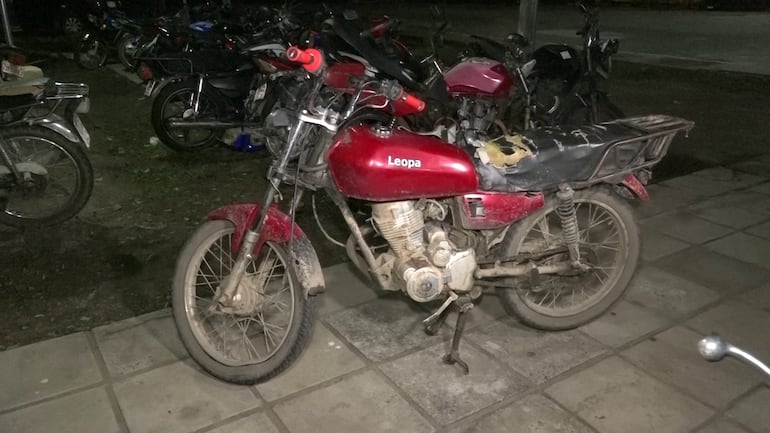 Dos aprehendidos tras intentar huir de un control policial en Asunción