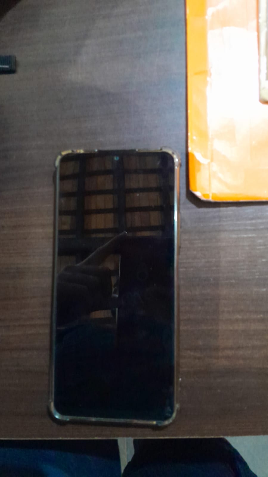 Aprehendido joven por hurto; recuperan celular en Itá. Aprehendido joven por hurto; recuperan celular en Itá.