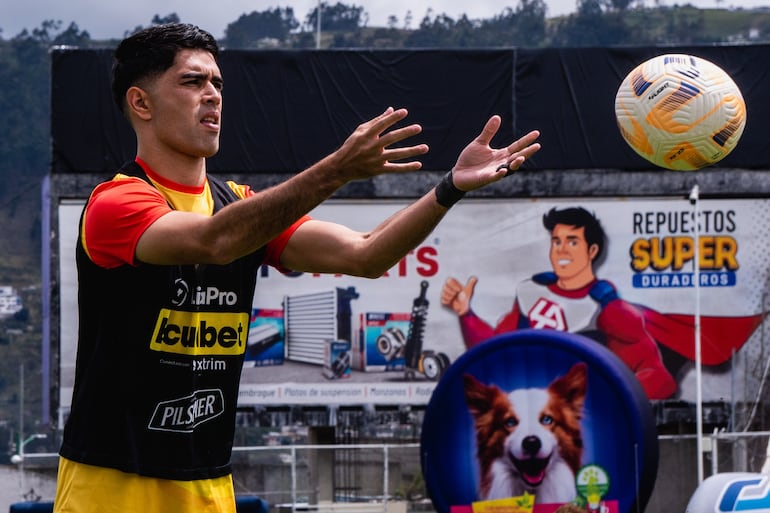 Nueva ronda en Ecuador, con el protagonismo de Montenegro  Internacional