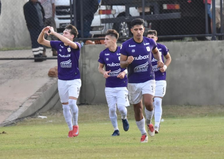 Tacuary triunfa en Santaní y se mantiene firme en zona de ascenso  de Ascenso de Paraguay