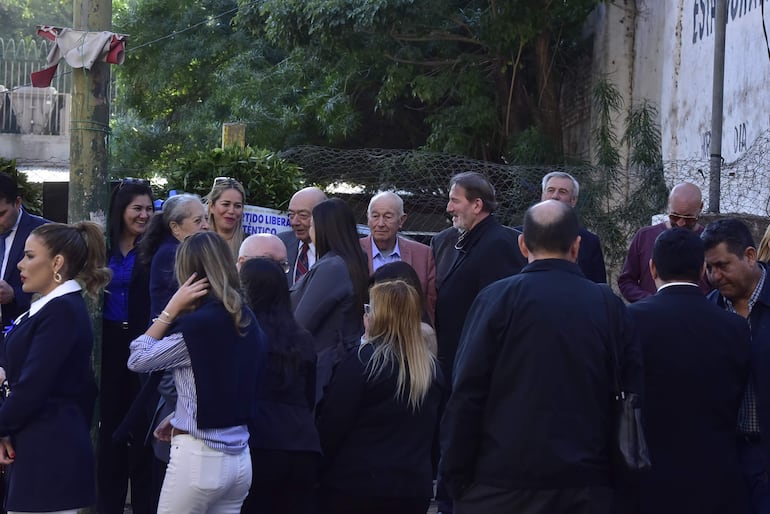 El PLRA tiene el desafío de ser el pilar opositor ante la amenaza cartista