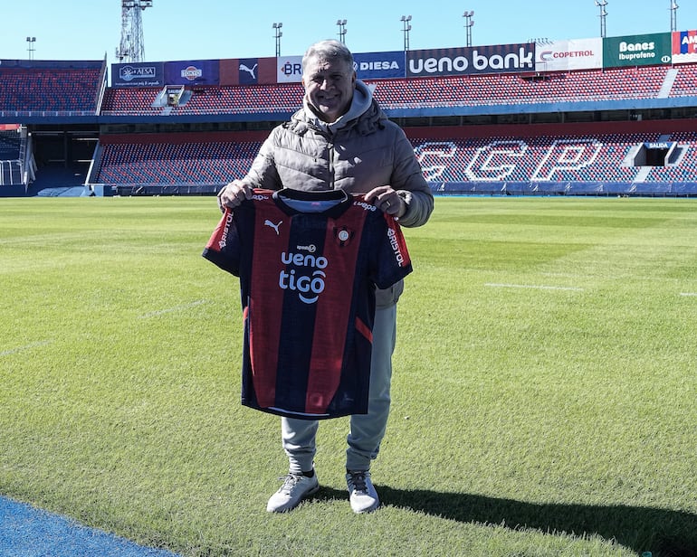 El “Tata” Martino de visita en La Nueva Olla