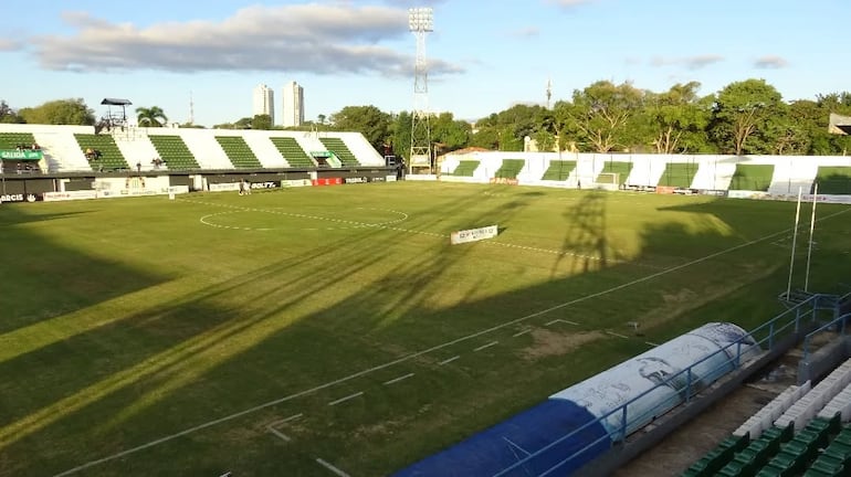 El puntero recibe a River Plate en La Arboleda  de Intermedia