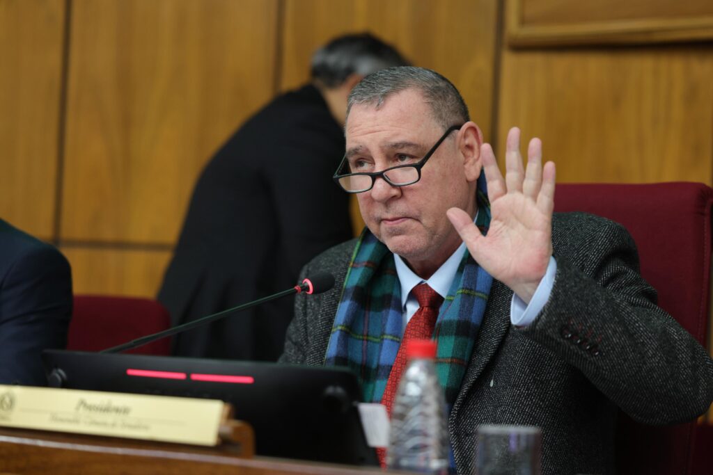 En plena intervención de Ciudad del Este, Zacarías Irún logra aprobar sospechoso pedido de informes