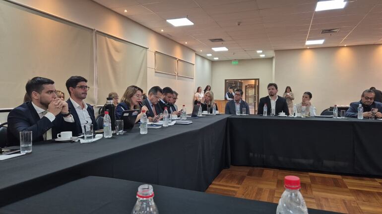 Fusión Senatur y MIC: “Nos están tomando el pelo; este Gobierno avasalla lo que encuentra”