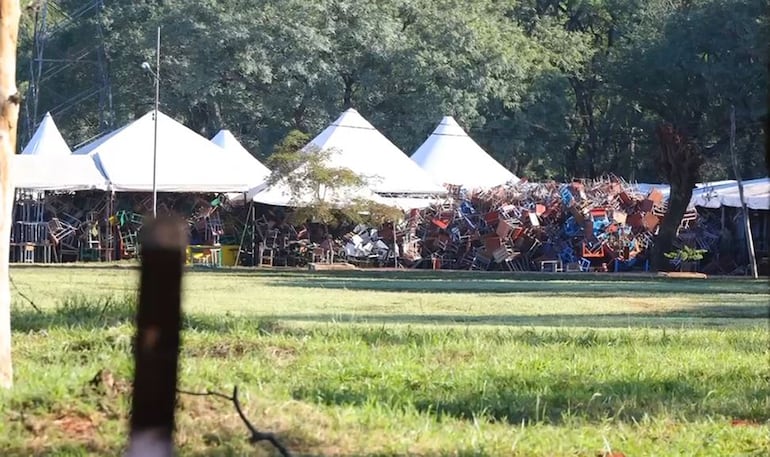 Itaipú asegura que ya se entregó cerca del 80% de los pupitres chinos