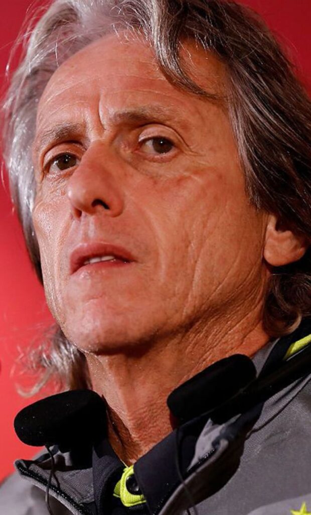 Jorge Jesús dirigirá a Cristiano Ronaldo  Internacional