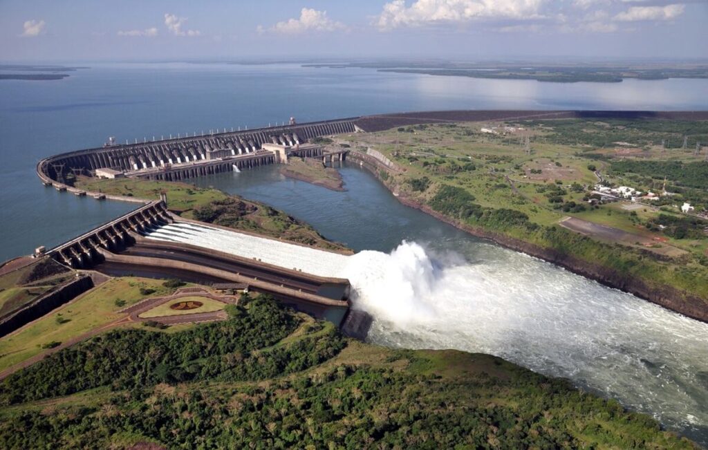 Senador opositor reclama respuestas urgentes al Ejecutivo por la falta de avances en la renegociación del Anexo C de Itaipú