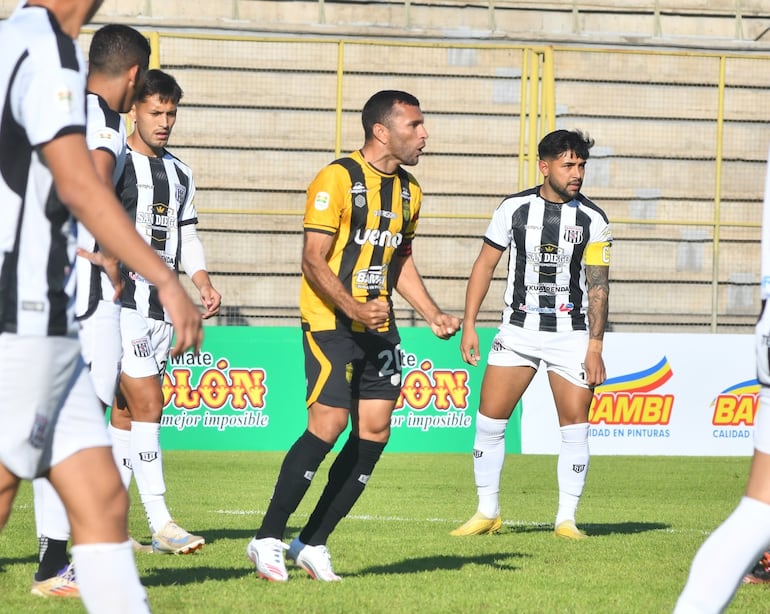 Triunfo esperanzador de Guaraní de Fram en el estreno de “Tiburón”  de Intermedia