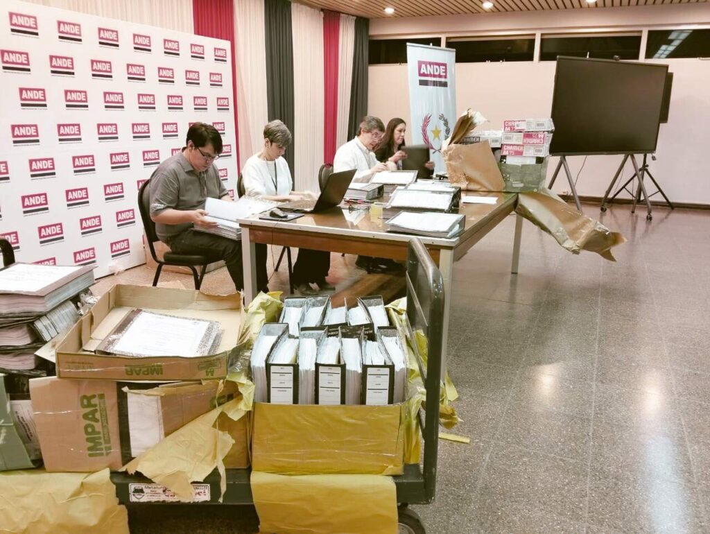 ANDE definirá adjudicaciones de dos primeras licitaciones con leasing