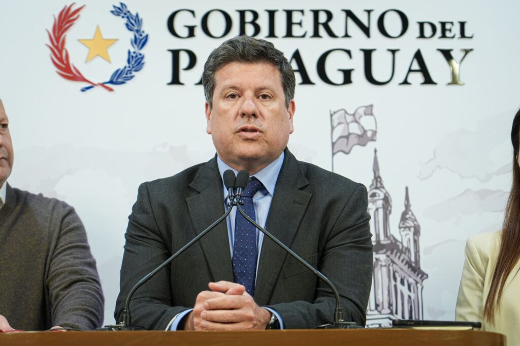 Cierre de Biggie para titular del MIC es una “medida impopular” y atribuye decisión a la empresa