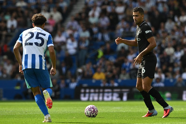 El Brighton de Diego Gómez derrota al Manchester City  Internacional