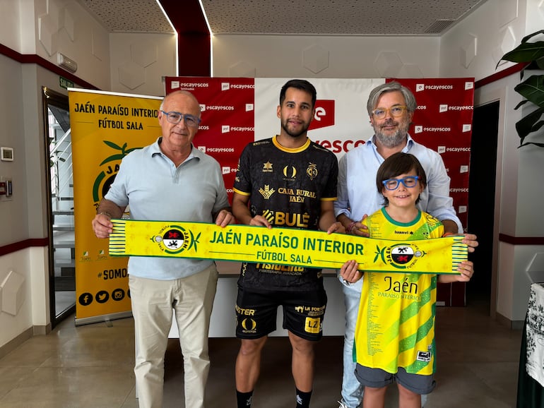 El paraguayo Mareco destaca que “es un reto” jugar en Jaén ante cinco mil aficionados