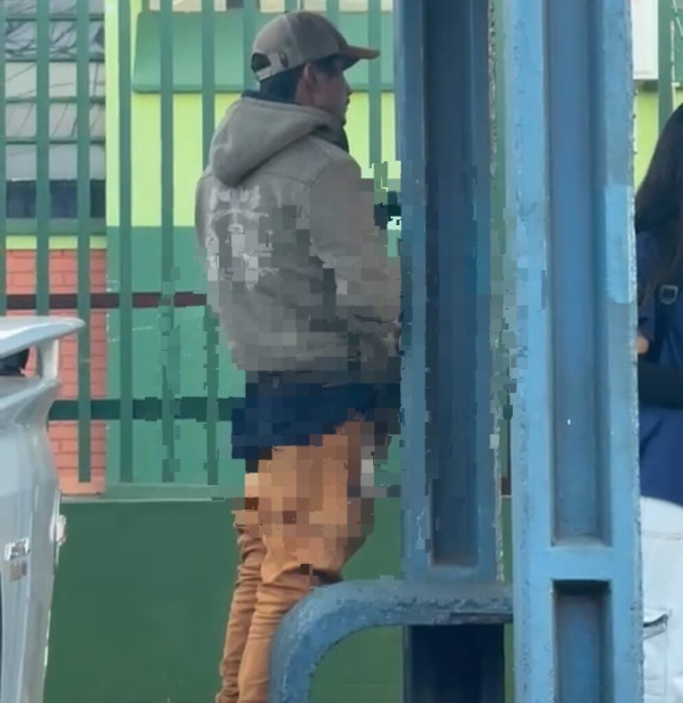 Ex-aluno é flagrado em ato obsceno em frente à escola de Ponta Porã