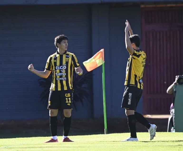 Guaraní vs. Olimpia: el “clásico añejo” en vivo