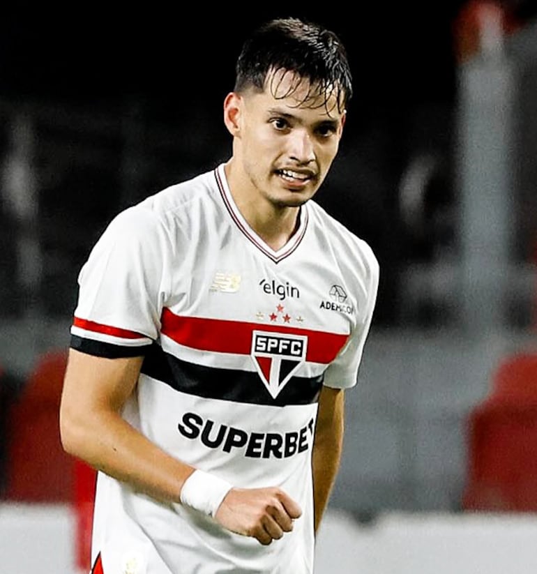 Primer gol de la temporada para Damián Bobadilla  Internacional