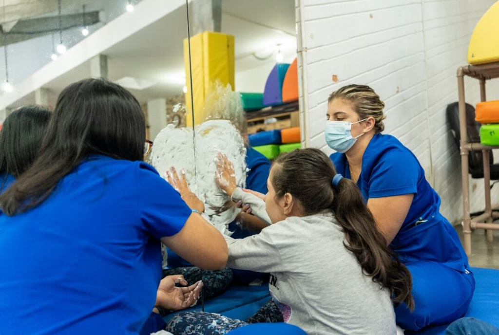 Teletón invita a más familias a acceder a sus servicios de rehabilitación integral gratuitas