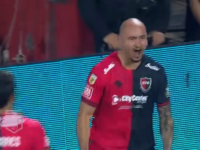 Vídeo: El gol de Carlos González en la derrota de Newell’s