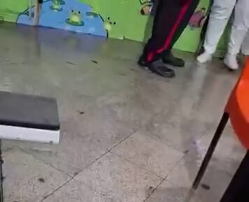 Video: Hospital de Barrio Obrero hace aguas, se inundó sala de espera de Urgencias Pediátricas