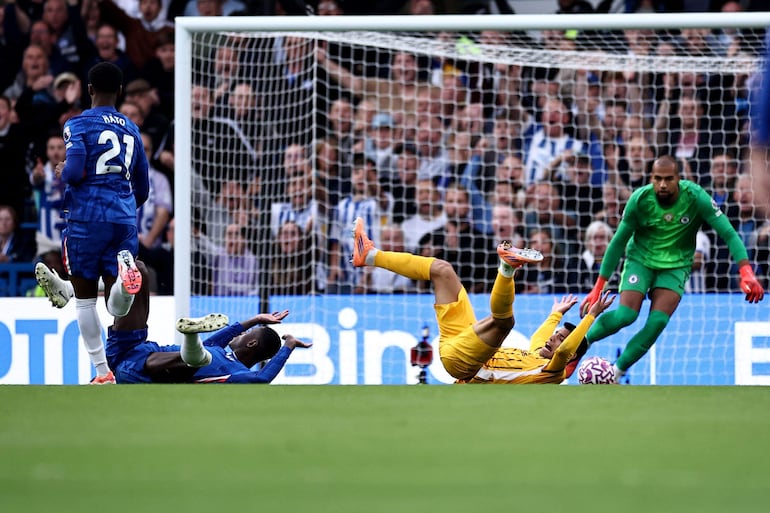 Brighton y Diego Gómez remontaron y vencieron 3-1 al Chelsea  Internacional