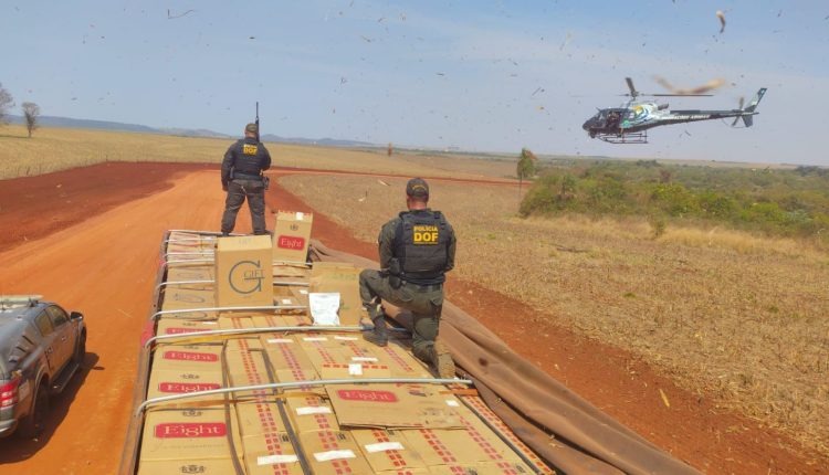 Carreteiro é preso com 30 mil pacotes de cigarros e 25 caixas de defensivos agrícolas na MS-164
