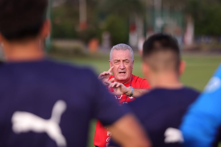 Gustavo Alfaro y el partido que puede clasificar a Paraguay – Selección Paraguaya