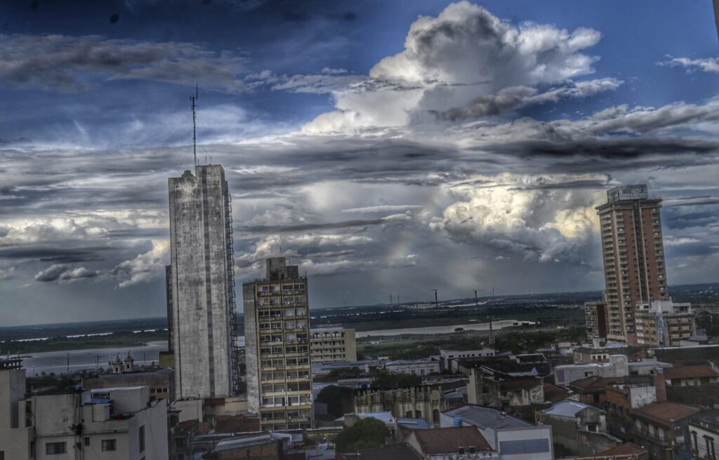 Meteorología: persiste probabilidad de lluvias y llega un fin de semana caluroso – Clima