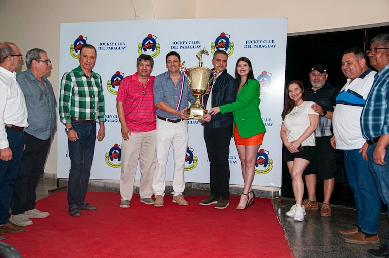 Turf: Juan Figueredo y el stud 8 Años descollaron