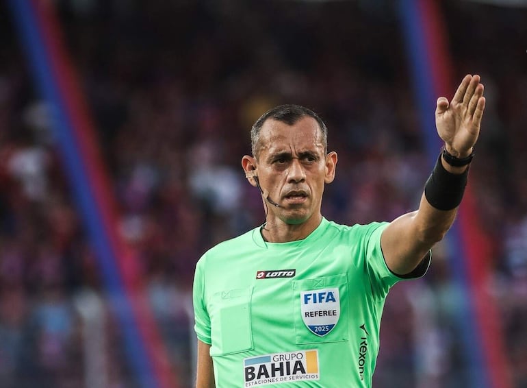 Arbitraje: Actuación de Juan Gabriel, todo un clásico