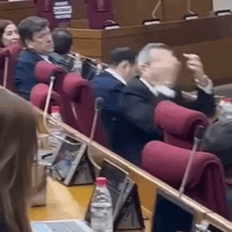 “Nos durmieron” admite diputado cartista sobre repudio a la represión policial